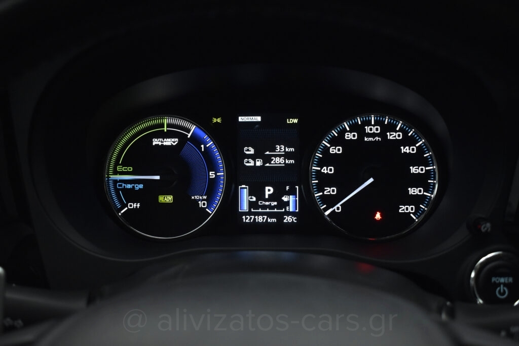 Mitsubishi Outlander - 2.4 PHEV INTENSE 4wd NAVI 224hp