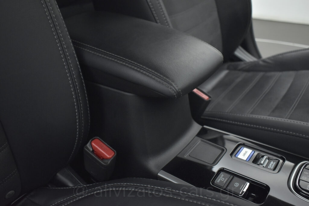 Mitsubishi Outlander - 2.4 PHEV INTENSE 4wd NAVI 224hp