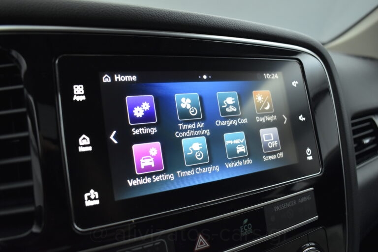 Mitsubishi Outlander - 2.4 PHEV INTENSE 4wd NAVI 224hp