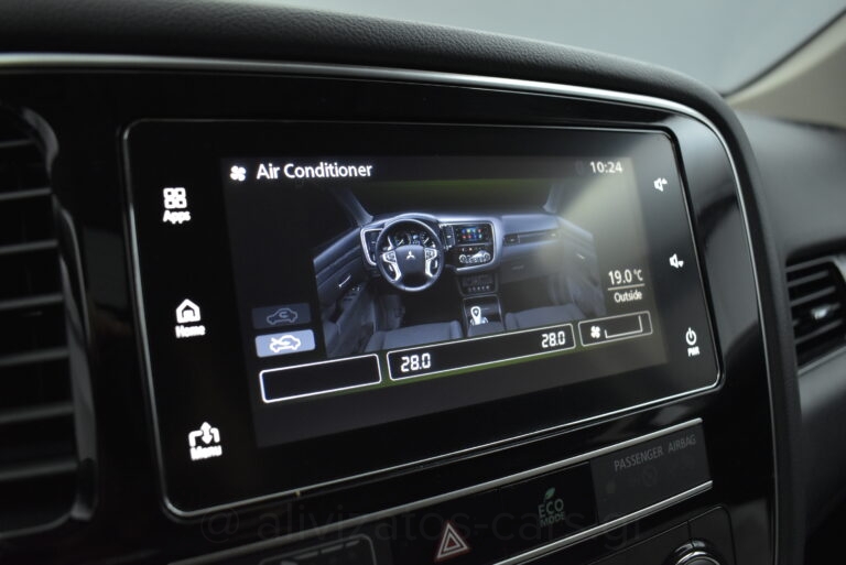 Mitsubishi Outlander - 2.4 PHEV INTENSE 4wd NAVI 224hp