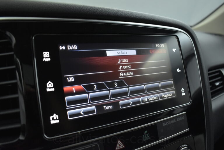 Mitsubishi Outlander - 2.4 PHEV INTENSE 4wd NAVI 224hp