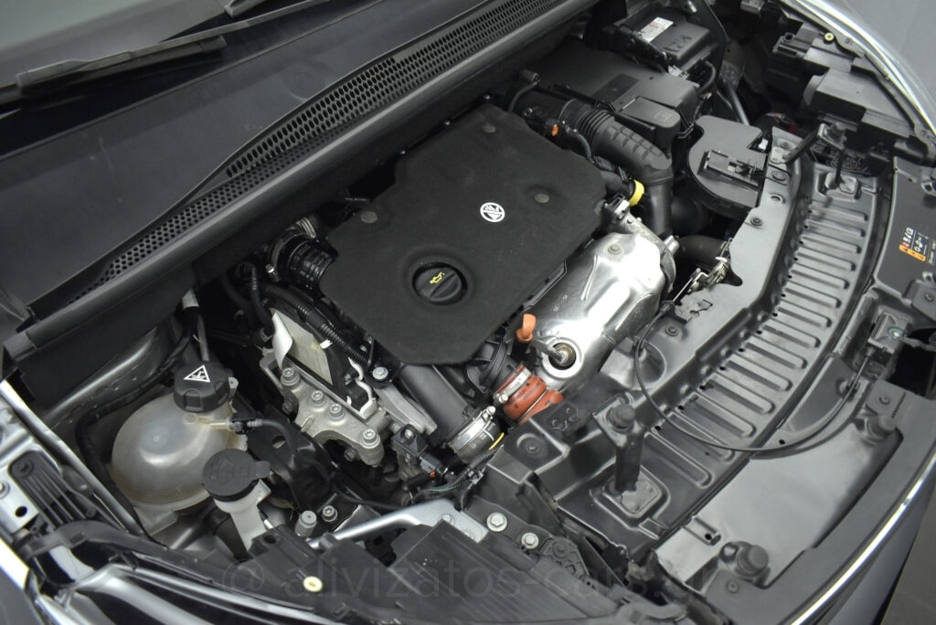 Opel Crossland - 1.5 D S/S Business 110hp Park Assist & Led