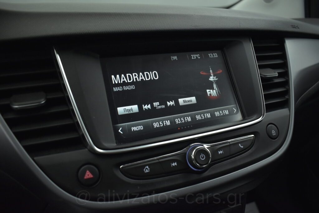 Opel Crossland - 1.5 D S/S Business 110hp Park Assist & Led