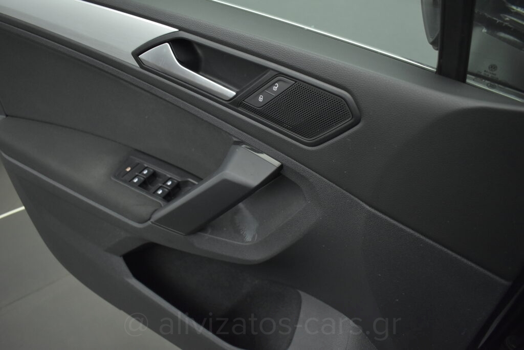 Volkswagen Tiguan - 2.0 TDI 150hp Advance Navi DSG7