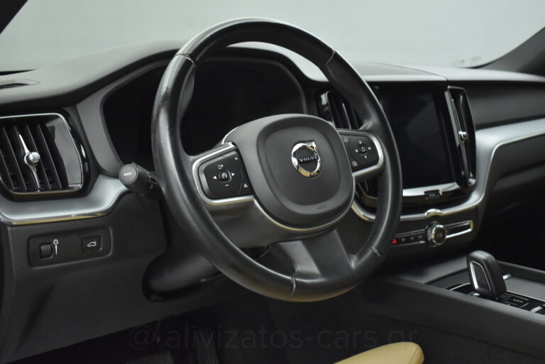 Volvo XC 60 - B5 MHEV 4x4 Momentum Leather 235hp