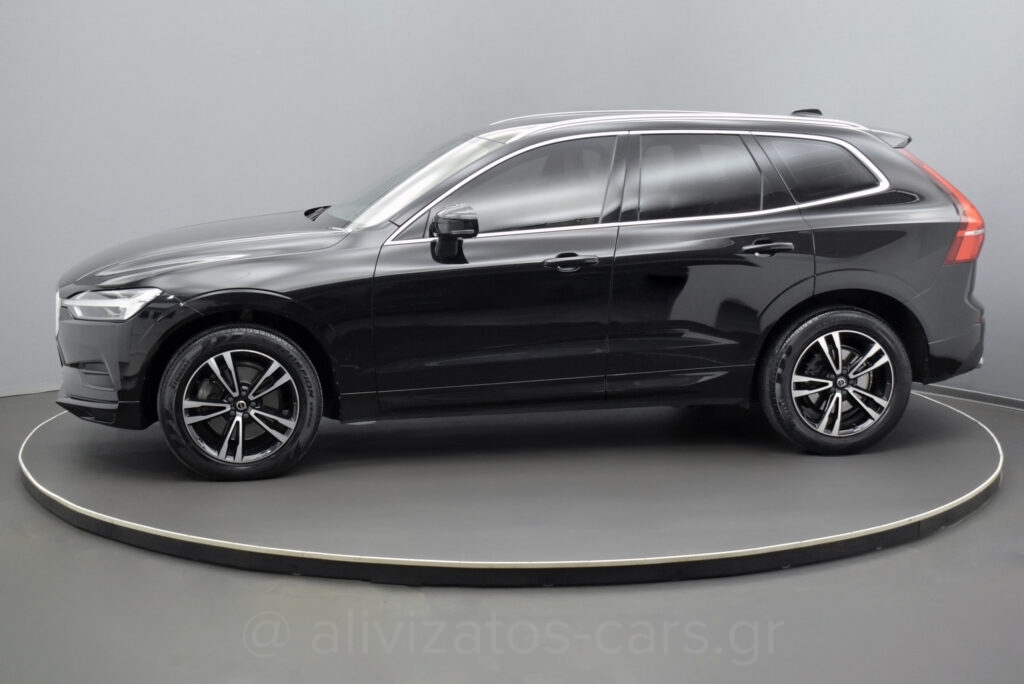 Volvo XC 60 - B5 MHEV 4x4 Momentum Leather 235hp