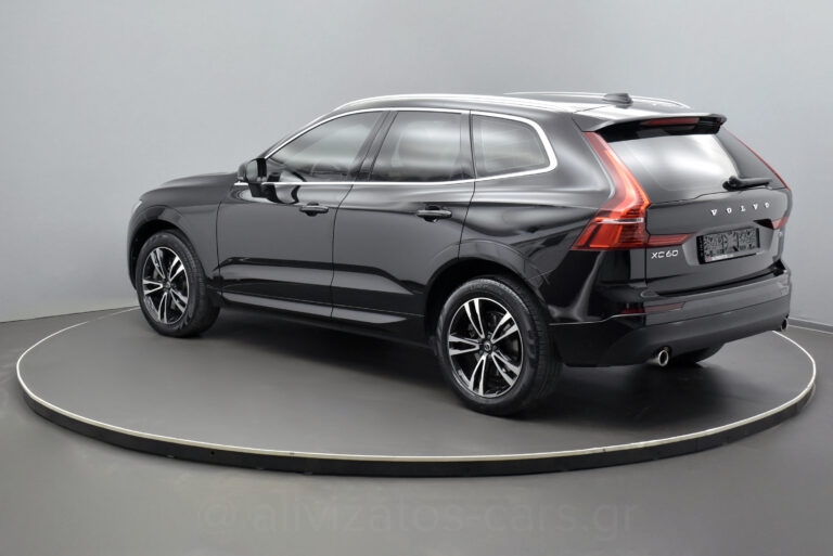 Volvo XC 60 - B5 MHEV 4x4 Momentum Leather 235hp