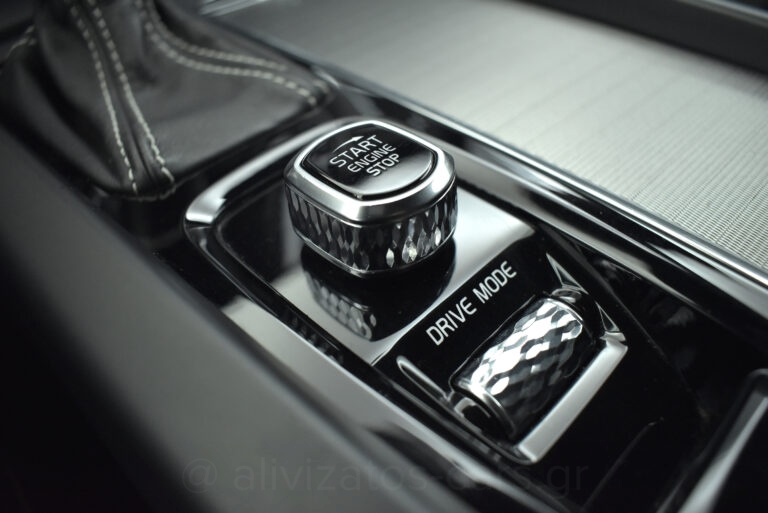 Volvo XC 60 - D4 AWD R-Desing