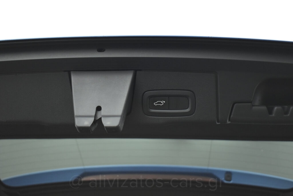 Volvo XC 60 - D4 AWD R-Desing