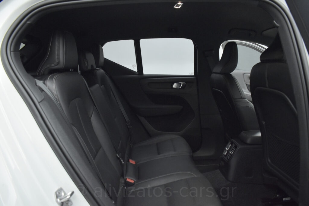 Volvo XC40 -  T5 Recharge 262hp Leather Navi R19