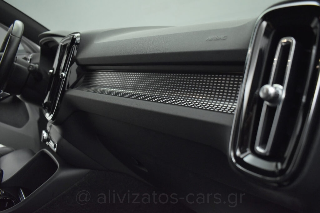 Volvo XC40 -  T5 Recharge 262hp Leather Navi R19