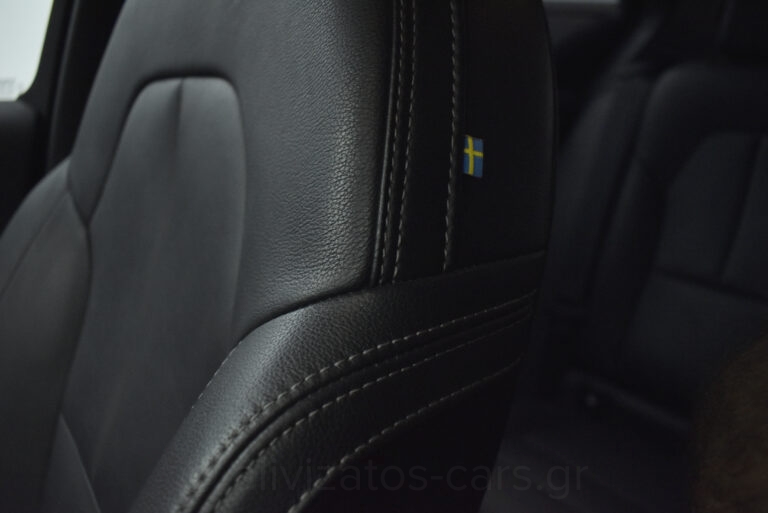 Volvo XC40 -  T5 Recharge 262hp Leather Navi R19