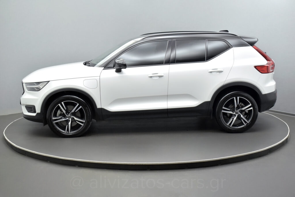 Volvo XC40 -  T5 Recharge 262hp Leather Navi R19