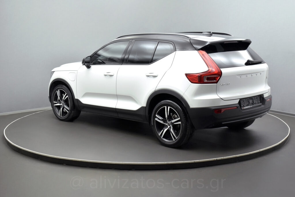 Volvo XC40 -  T5 Recharge 262hp Leather Navi R19