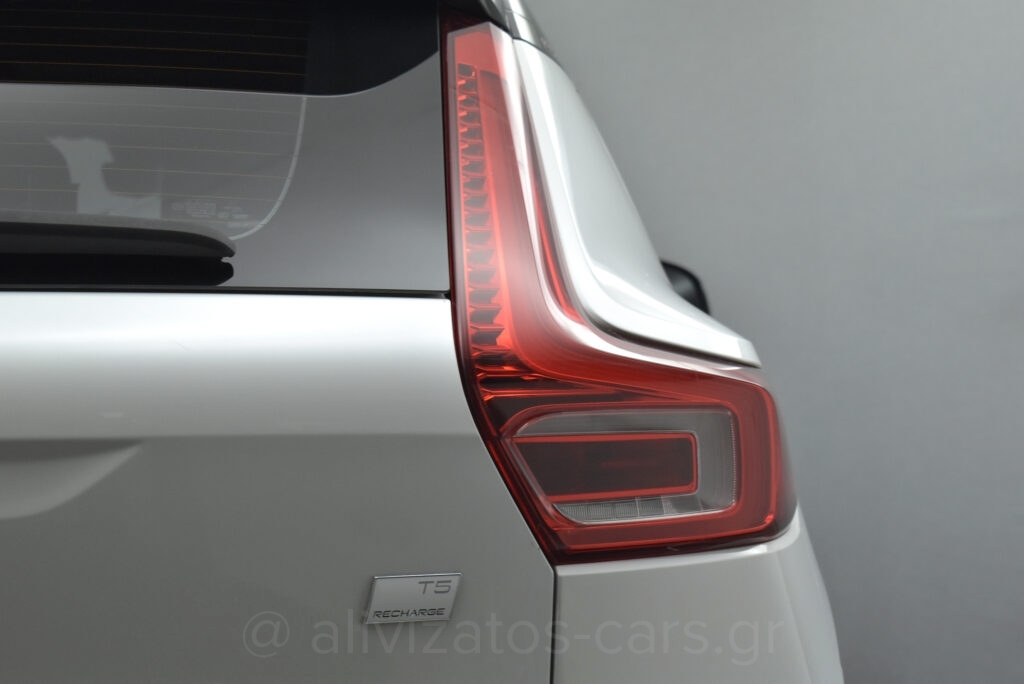 Volvo XC40 -  T5 Recharge 262hp Leather Navi R19