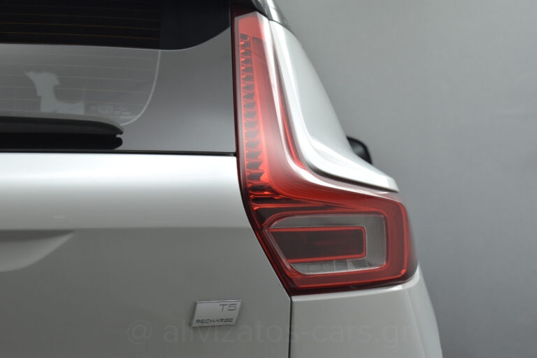 Volvo XC40 -  T5 Recharge 262hp Leather Navi R19