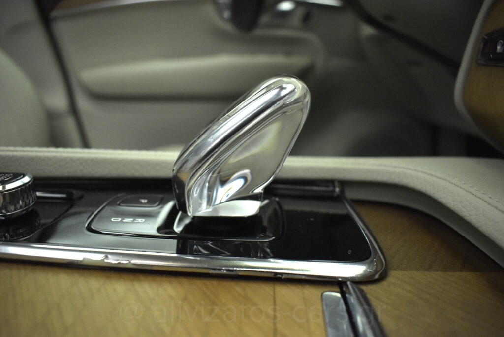 Volvo XC90 - B5 Hybrid AWD Inscription 7 seats Panorama