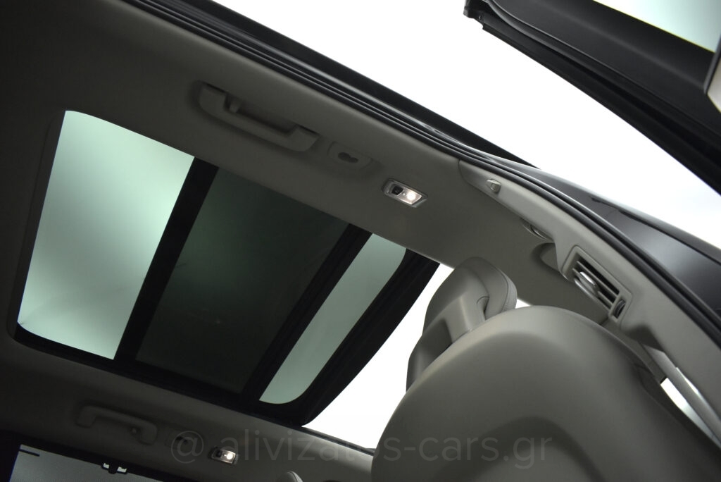 Volvo XC90 - B5 Hybrid AWD Inscription 7 seats Panorama