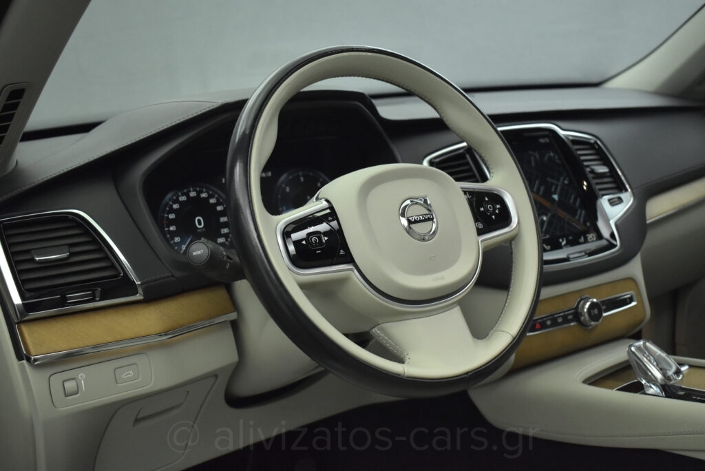 Volvo XC90 - B5 Hybrid AWD Inscription 7 seats Panorama