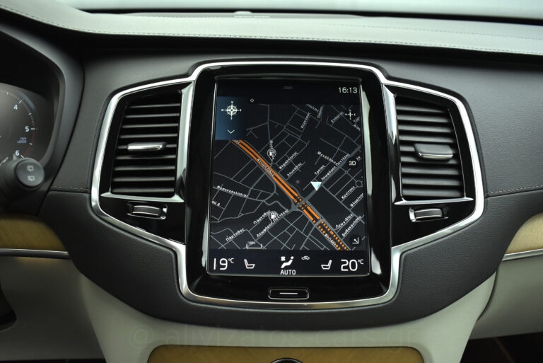 Volvo XC90 - B5 Hybrid AWD Inscription 7 seats Panorama