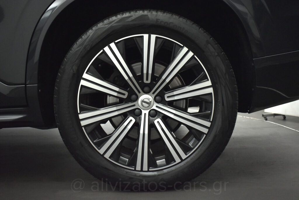 Volvo XC90 - B5 Hybrid AWD Inscription 7 seats Panorama