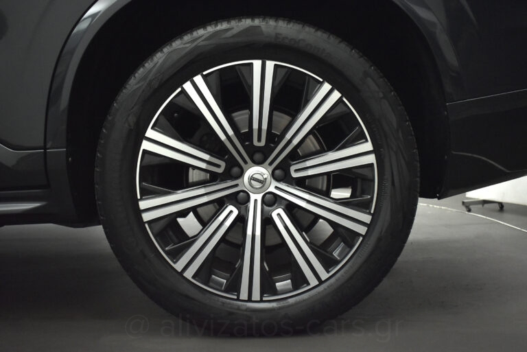 Volvo XC90 - B5 Hybrid AWD Inscription 7 seats Panorama