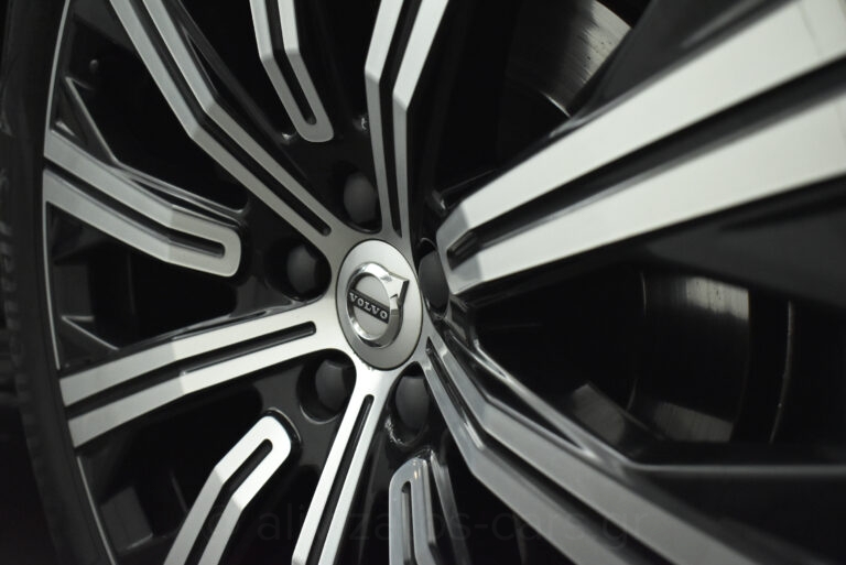 Volvo XC90 - B5 Hybrid AWD Inscription 7 seats Panorama