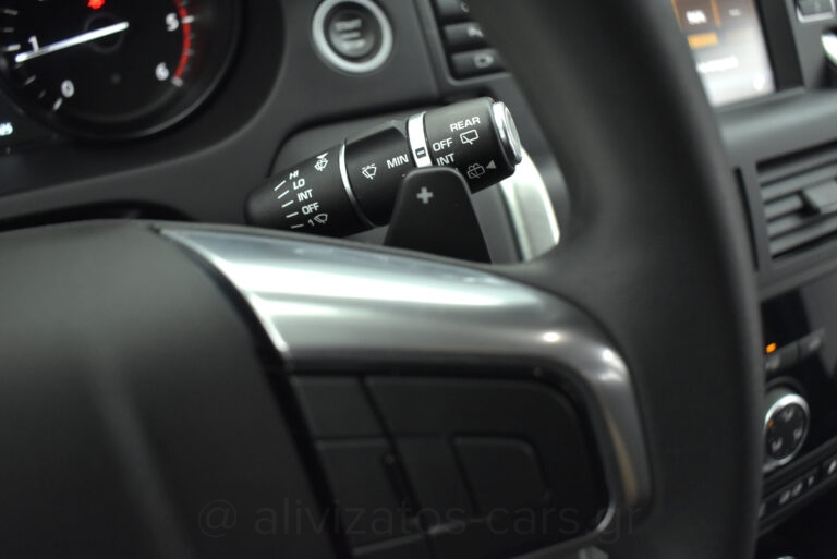 Land Rover Discovery Sport - 2.0 Diesel 4WD 180hp 7Seats Navigation & Camera