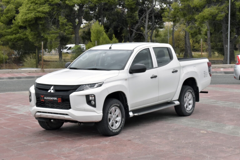 Mitsubishi L200 -  2.3 Double Cab INVITE 4x4