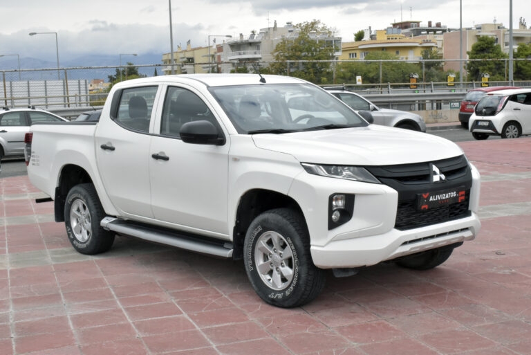 Mitsubishi L200 -  2.3 Double Cab INVITE 4x4