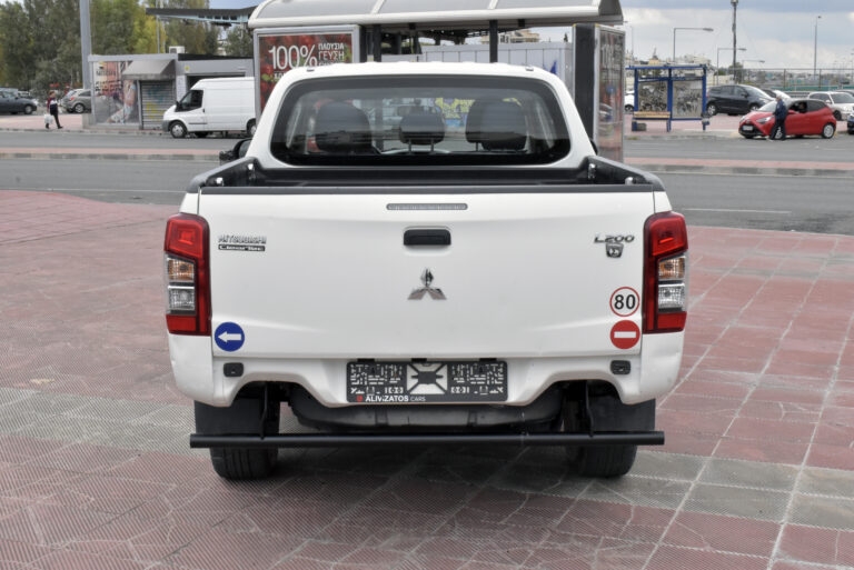 Mitsubishi L200 -  2.3 Double Cab INVITE 4x4