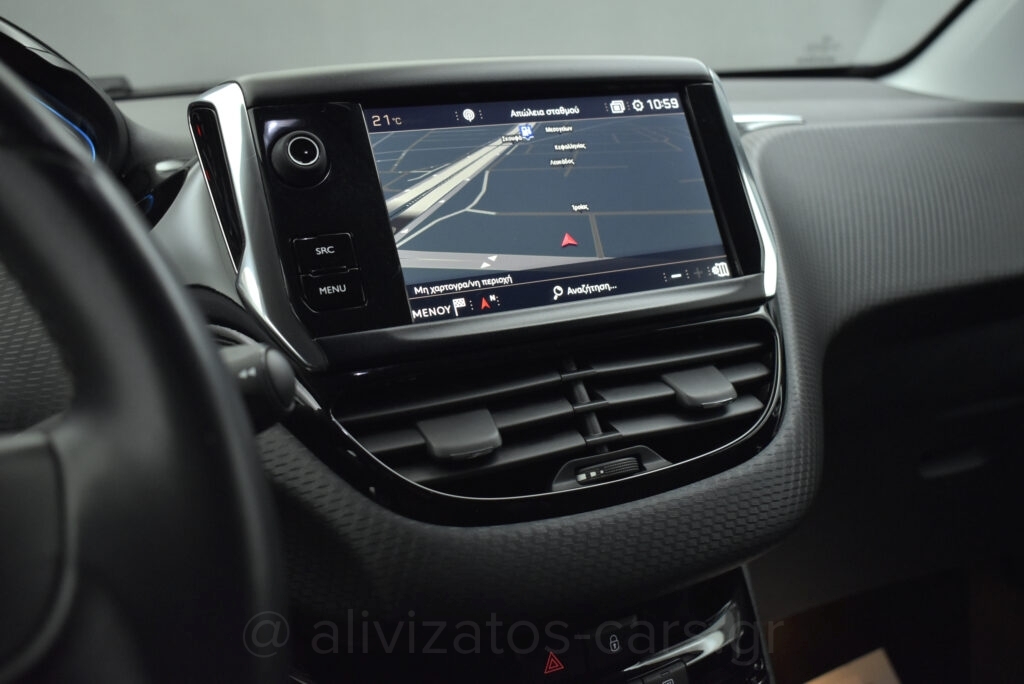 Peugeot 2008 - 1.2 PureTech S&S Allure 110hp Navigation