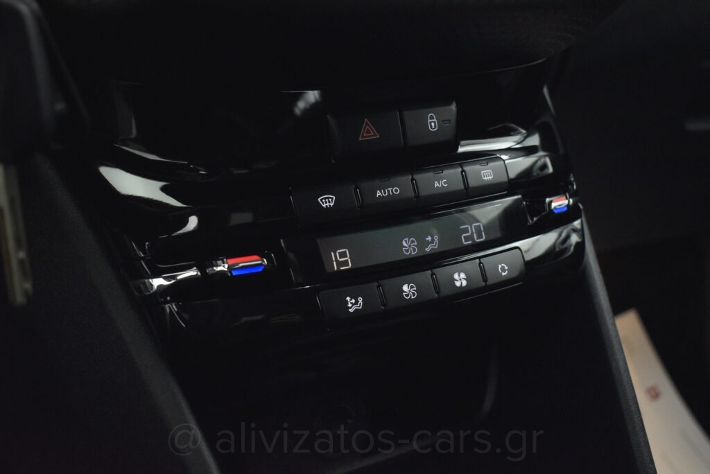 Peugeot 2008 - 1.2 PureTech S&S Allure 110hp Navigation