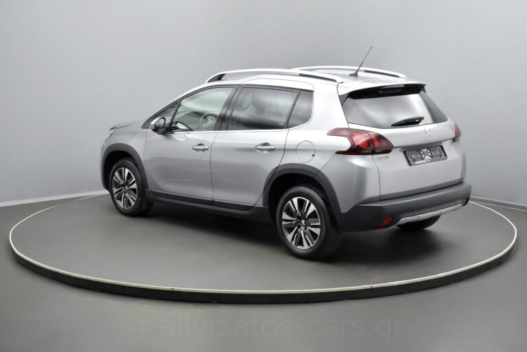 Peugeot 2008 - 1.2 PureTech S&S Allure 110hp Navigation