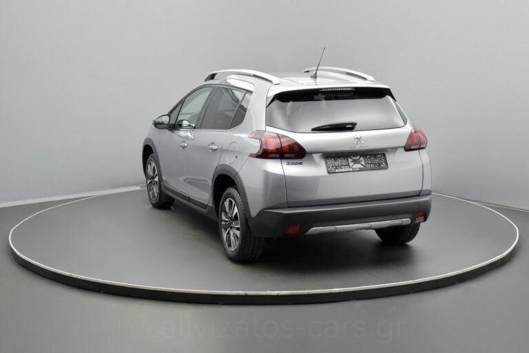 Peugeot 2008 - 1.2 PureTech S&S Allure 110hp Navigation