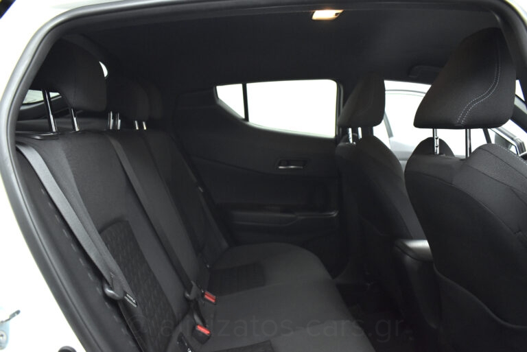 Toyota C-HR - 1.8 HSD e-CTV C-lub Bi-tone Facelift