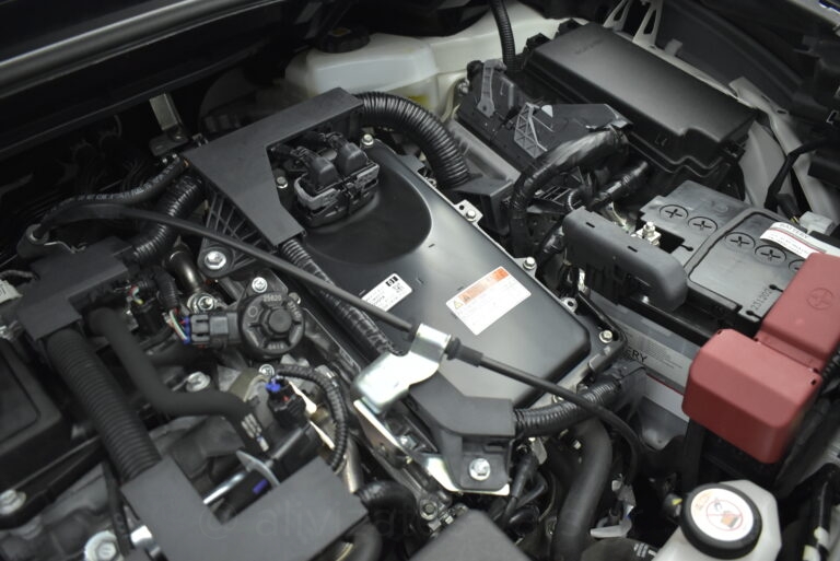 Toyota C-HR - 1.8 HSD e-CTV C-lub Bi-tone Facelift