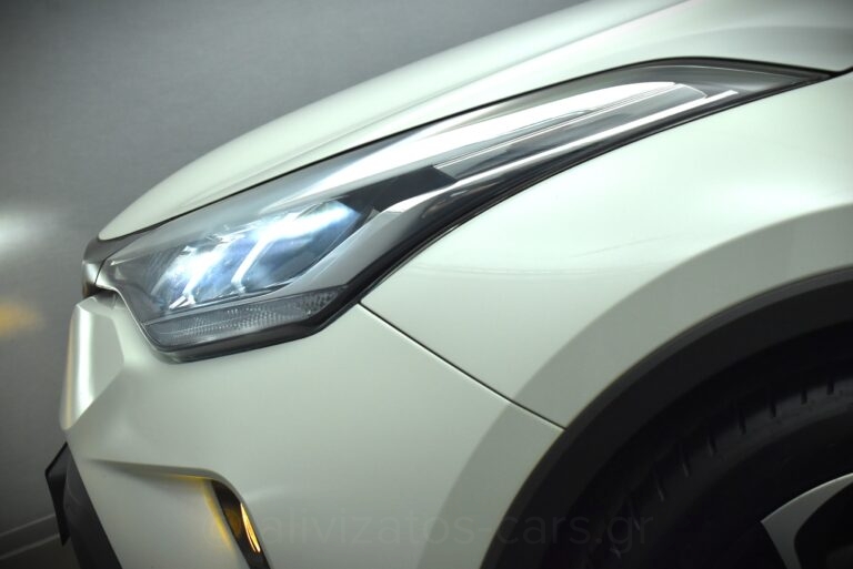 Toyota C-HR - 1.8 HSD e-CTV C-lub Bi-tone Facelift