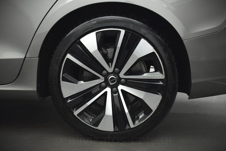 Volvo V60 – 2.0 T6 PHEV INSCRIPTION AWD 340hp Volvo V60 - 2.0 T6 PHEV INSCRIPTION AWD 340hp