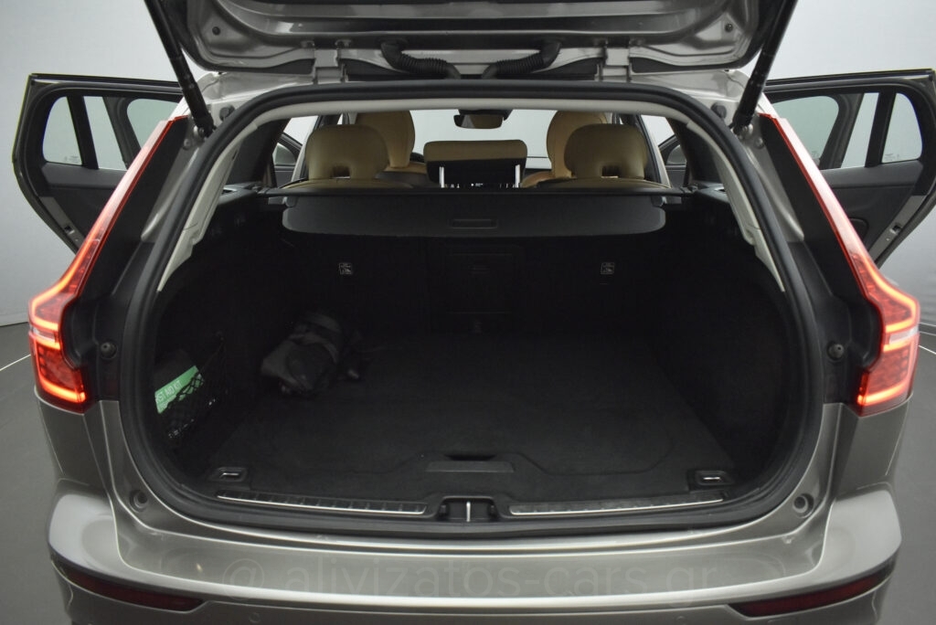 Volvo V60 - 2.0 T6 PHEV INSCRIPTION AWD 340hp