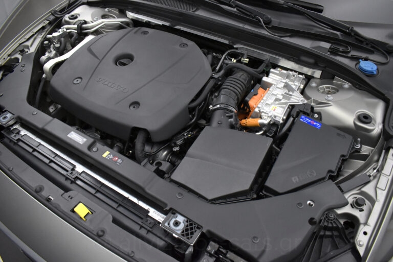 Volvo V60 – 2.0 T6 PHEV INSCRIPTION AWD 340hp Volvo V60 - 2.0 T6 PHEV INSCRIPTION AWD 340hp