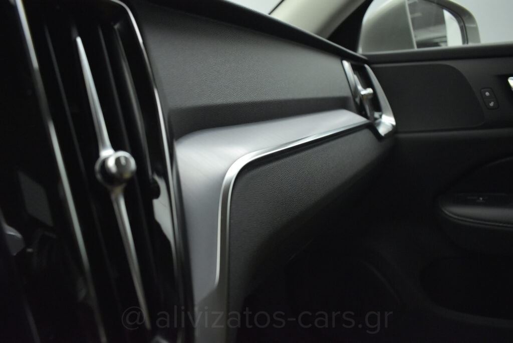 Volvo V60 - 2.0 T6 PHEV INSCRIPTION AWD 340hp