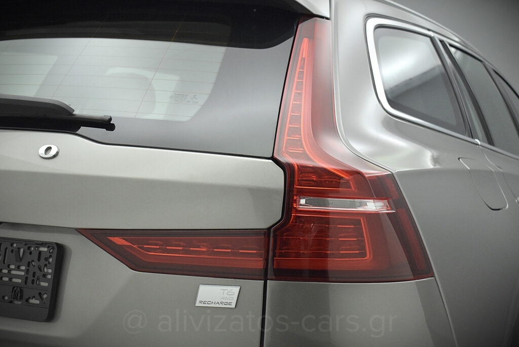 Volvo V60 - 2.0 T6 PHEV INSCRIPTION AWD 340hp