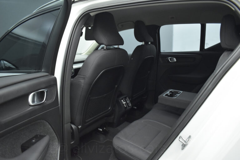 Volvo XC40 -  T5 Recharge Inscription 262hp Navi R18