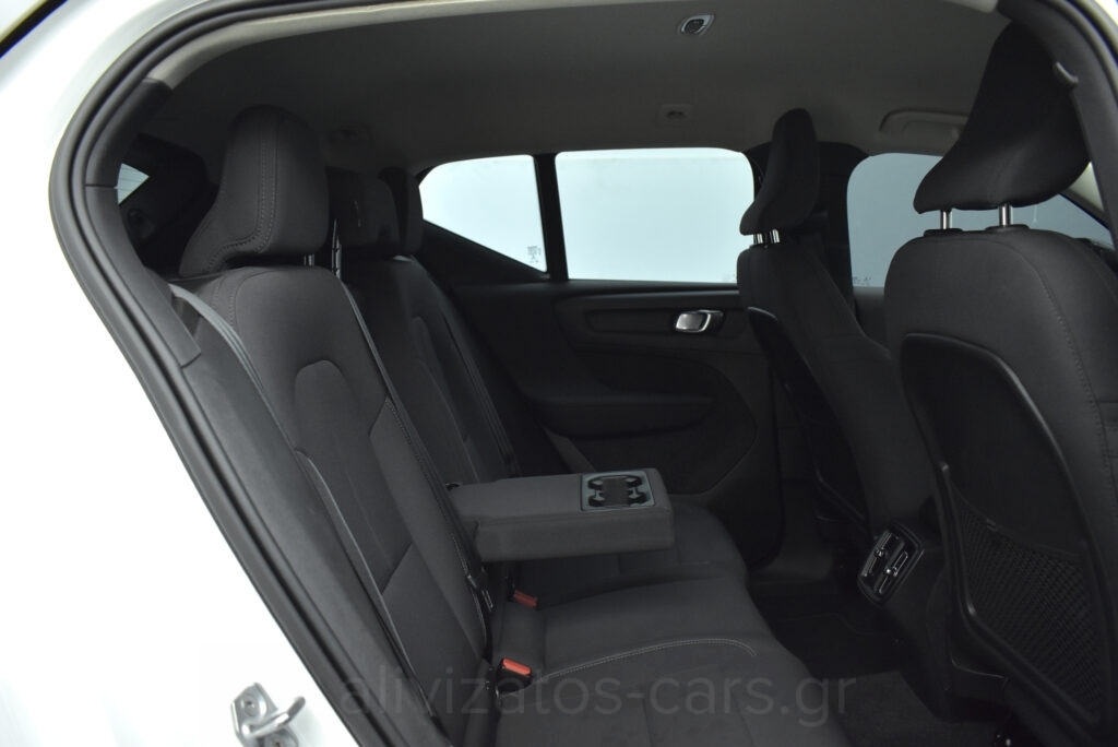 Volvo XC40 -  T5 Recharge Inscription 262hp Navi R18