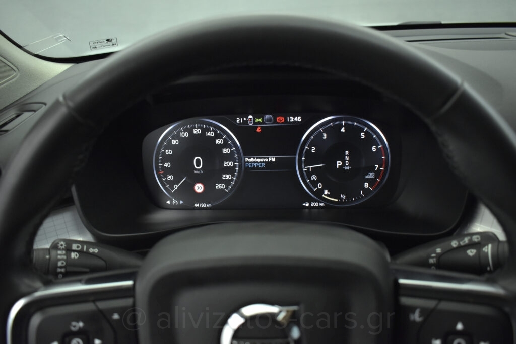 Volvo XC40 -  T5 Recharge Inscription 262hp Navi R18