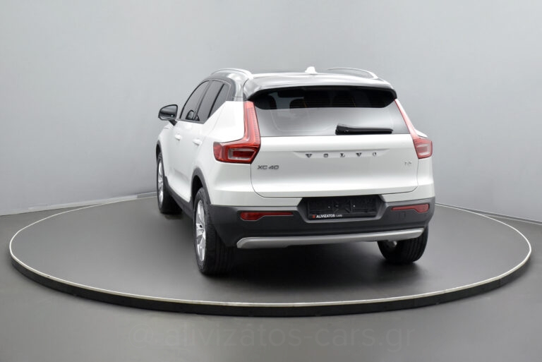 Volvo XC40 -  T5 Recharge Inscription 262hp Navi R18