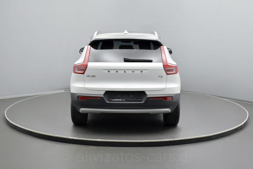 Volvo XC40 -  T5 Recharge Inscription 262hp Navi R18