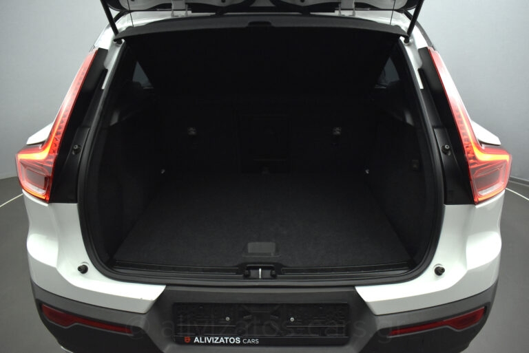 Volvo XC40 -  T5 Recharge Inscription 262hp Navi R18