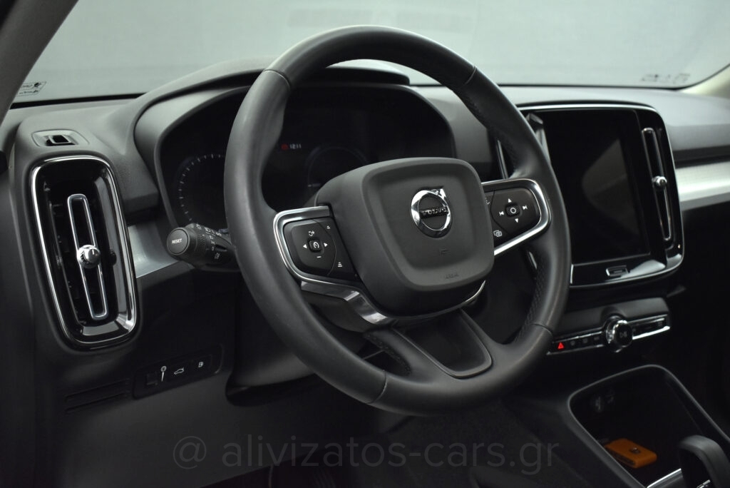 Volvo XC40 -  T5 Recharge Inscription Plug in 262hp Camera & Navi